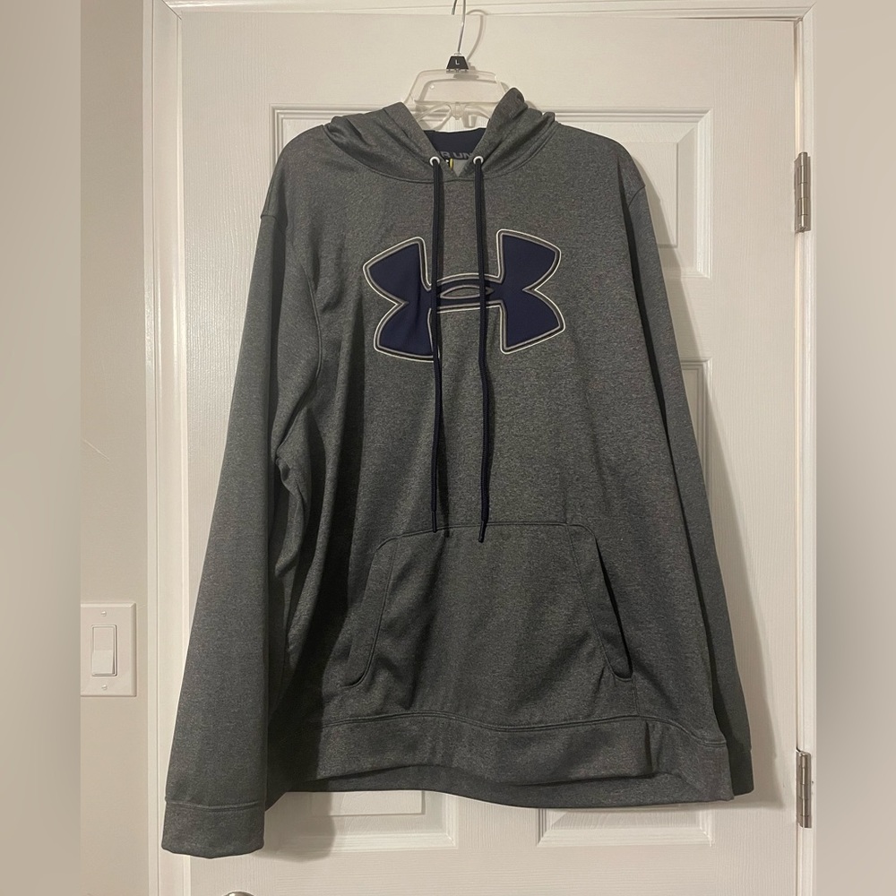 Men’s Under Armour hooded sweatshirt